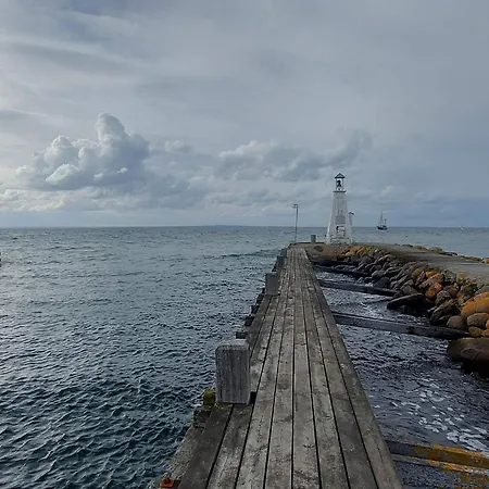 6 Person In Skaerbaek-by Traum *